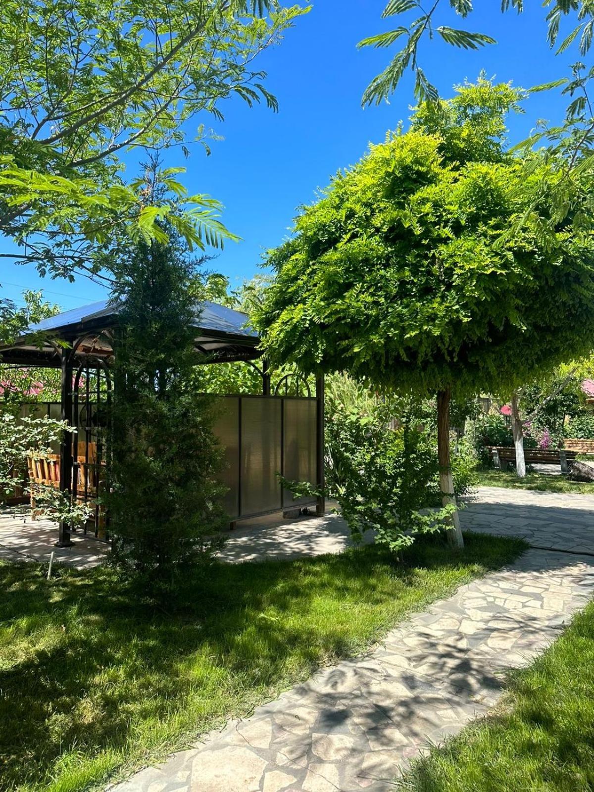 Ralina Restaurant And Hotel Davalinskiy Tsemzavod Εξωτερικό φωτογραφία